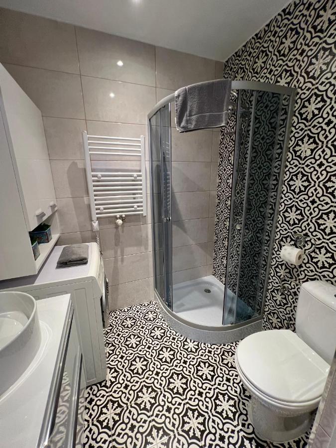 Apartamenty Koktajlove 凯尔采 客房 照片