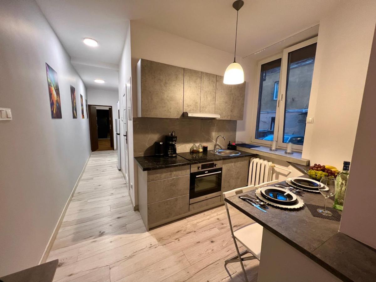 Apartamenty Koktajlove 凯尔采 外观 照片