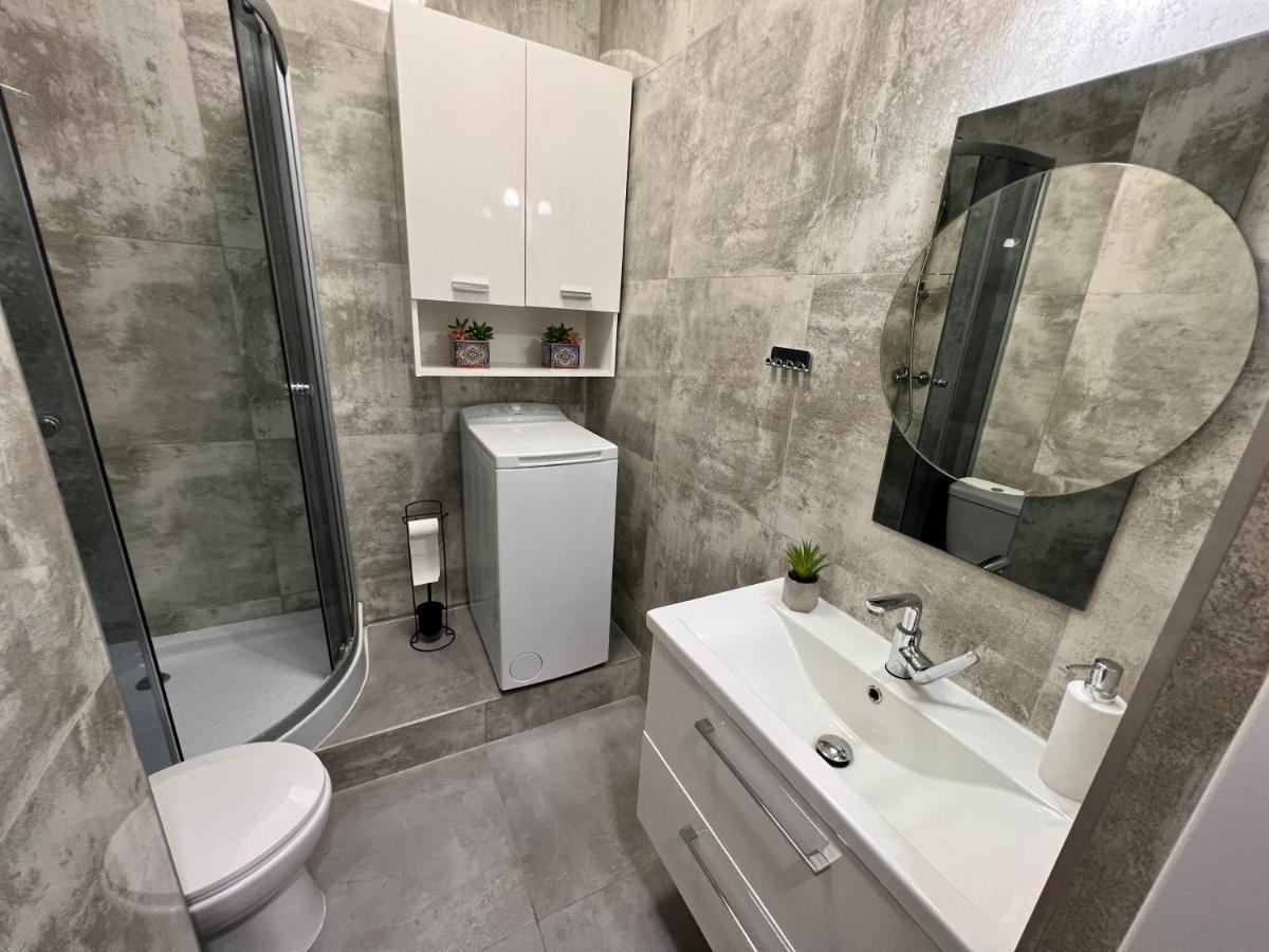Apartamenty Koktajlove 凯尔采 外观 照片