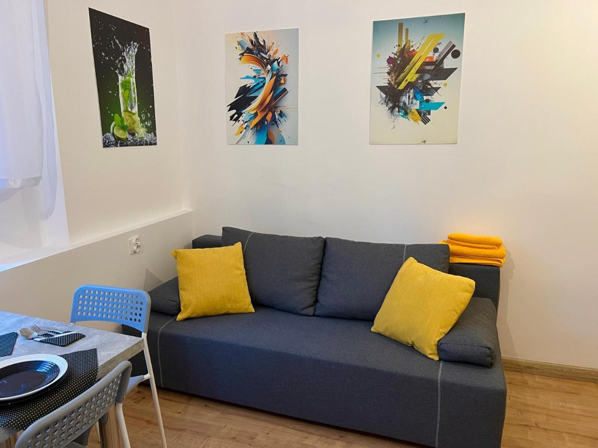 Apartamenty Koktajlove 凯尔采 外观 照片
