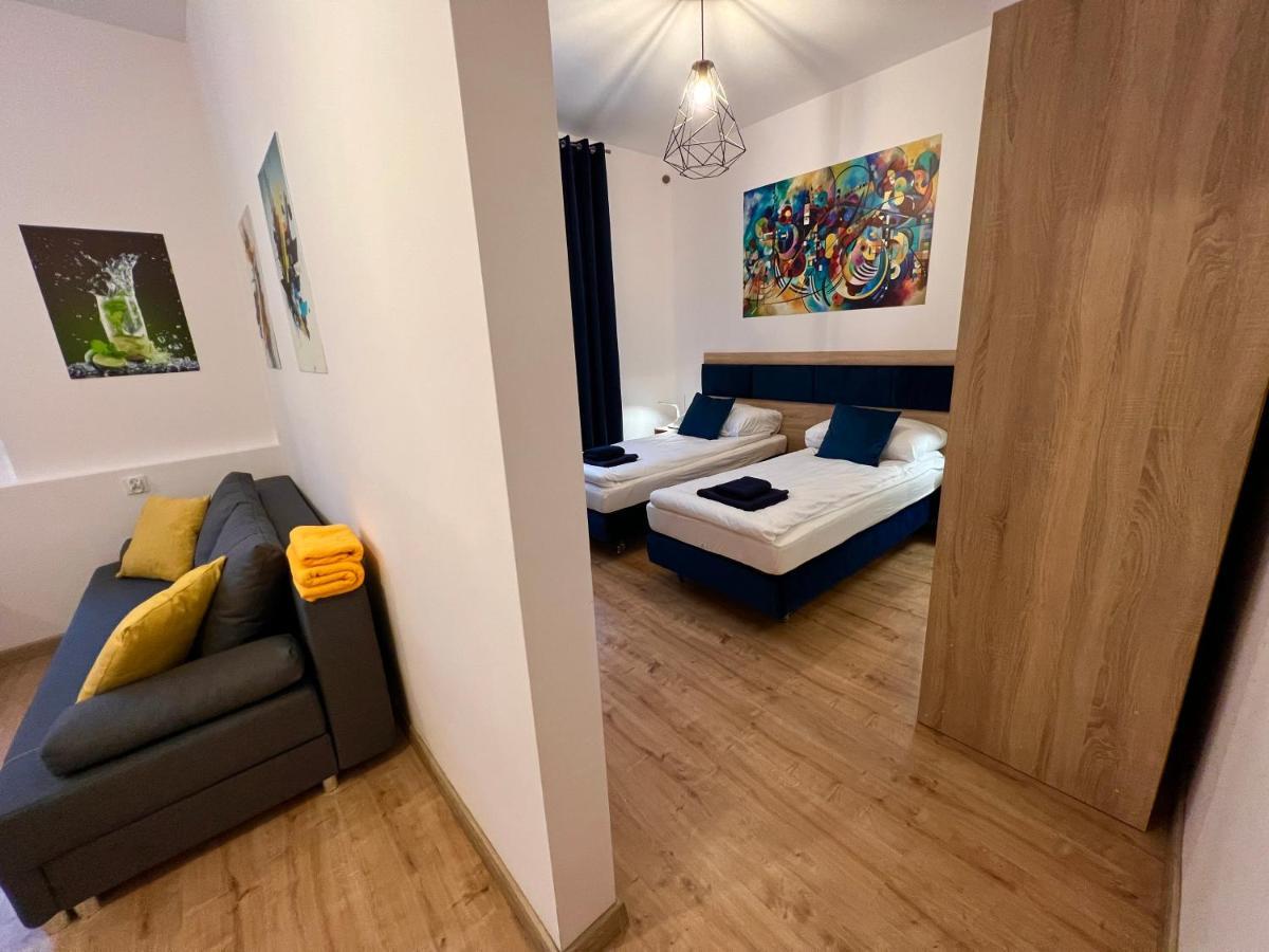 Apartamenty Koktajlove 凯尔采 外观 照片