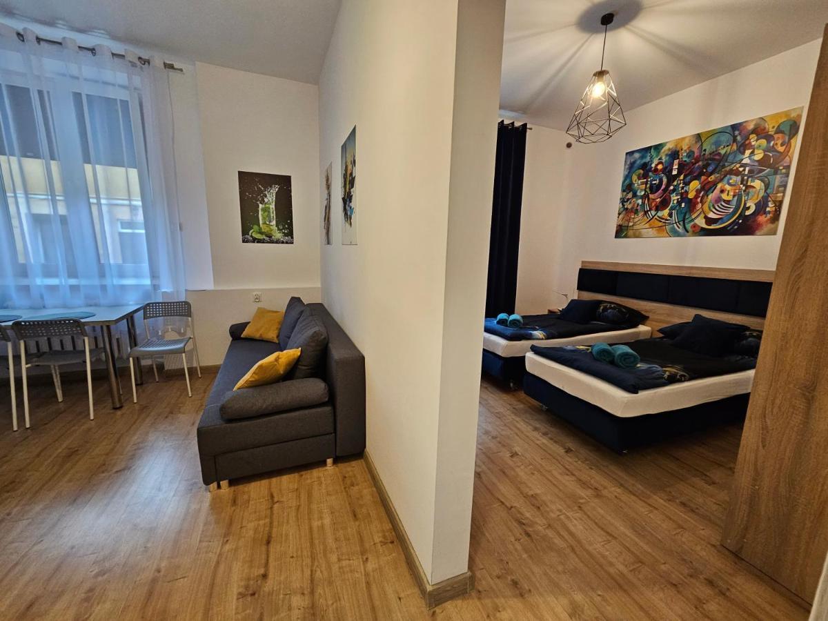 Apartamenty Koktajlove 凯尔采 外观 照片
